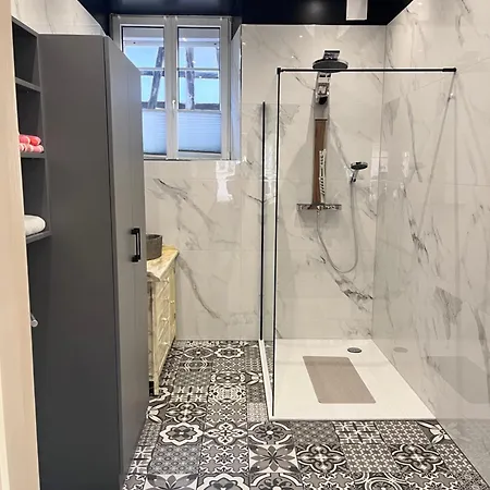 アパート Au Petit Nid De